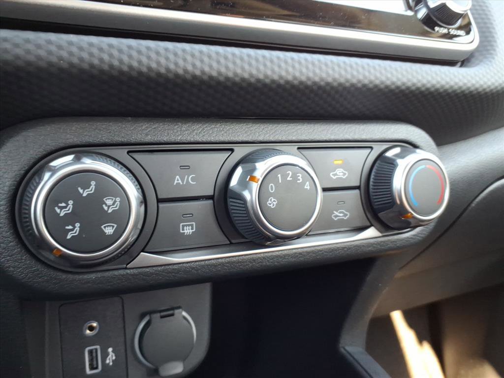New 2025 Nissan Kicks Play S FWD image 25