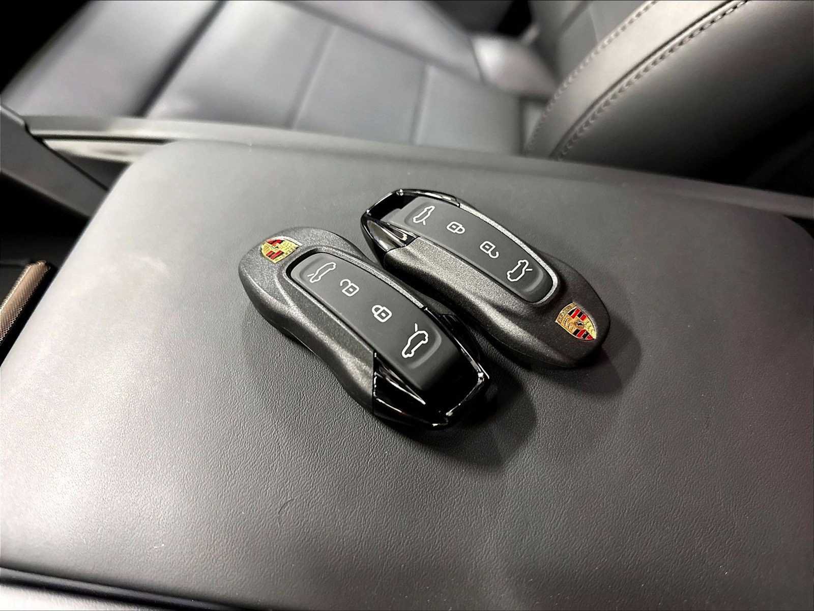 New 2026 Porsche Cayenne S AWD/4WD image 36