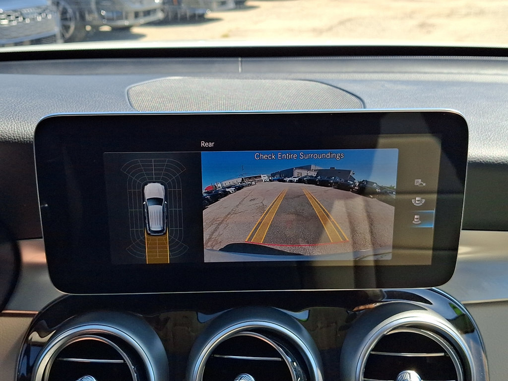 Used 2021 Mercedes-Benz GLC 300 4MATIC image 19