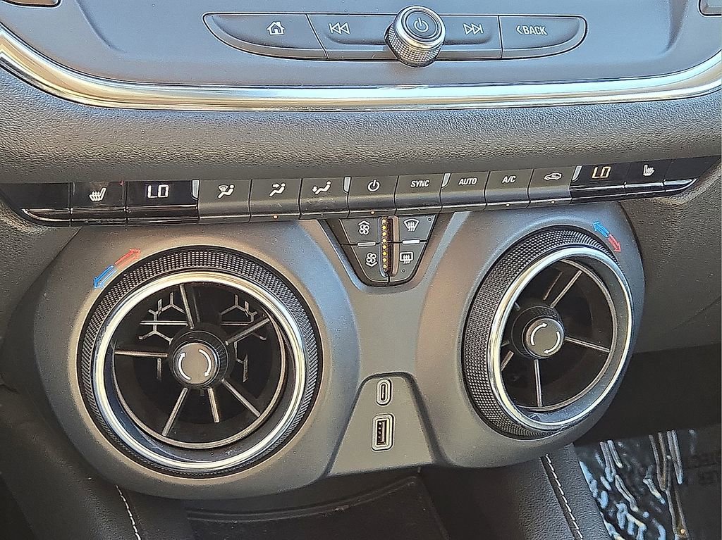 Used 2024 Chevrolet Blazer LT image 30