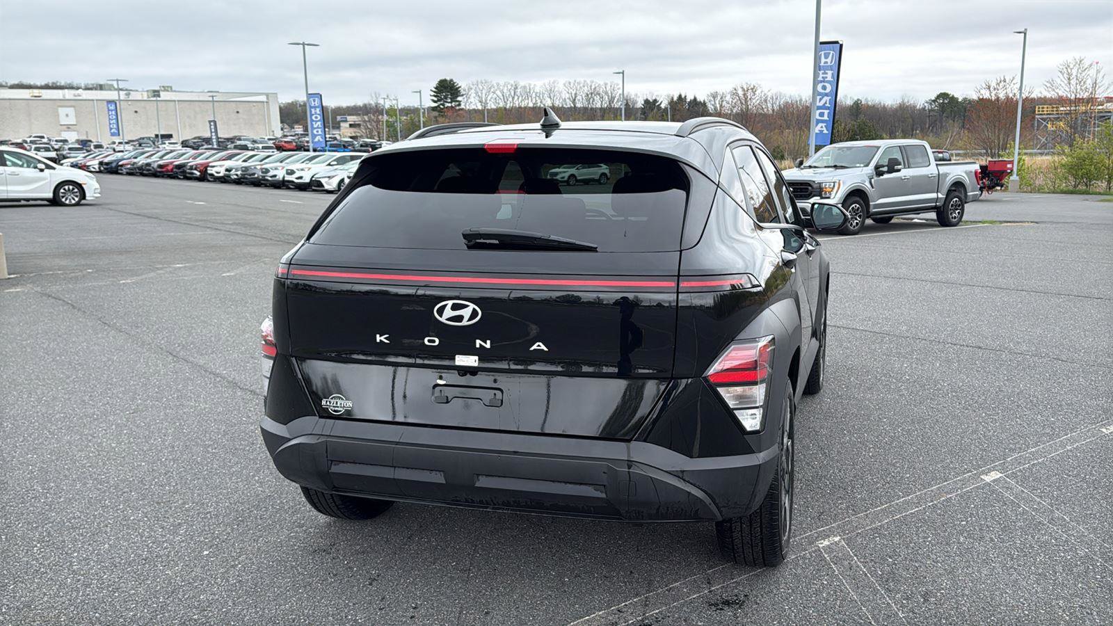 Certified 2024 Hyundai Kona SEL FWD image 7