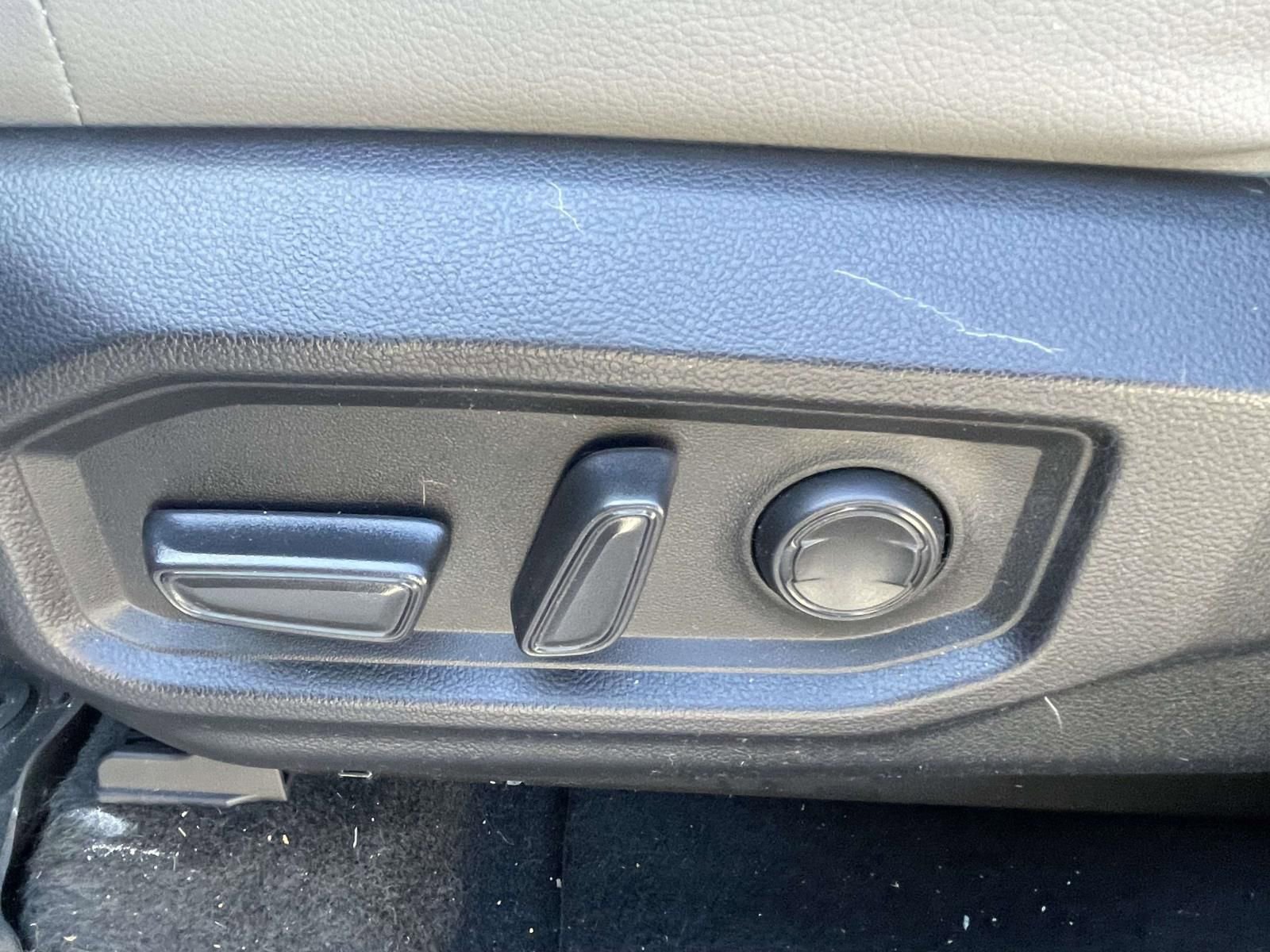 Used 2024 Toyota Tundra SR5 w/ SR5 Premium Package image 15