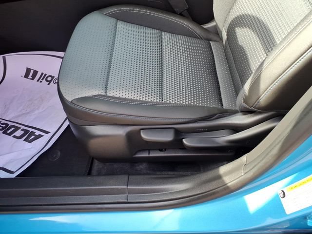 Used 2026 Chevrolet Trax LT w/ LT Convenience Package FWD image 18