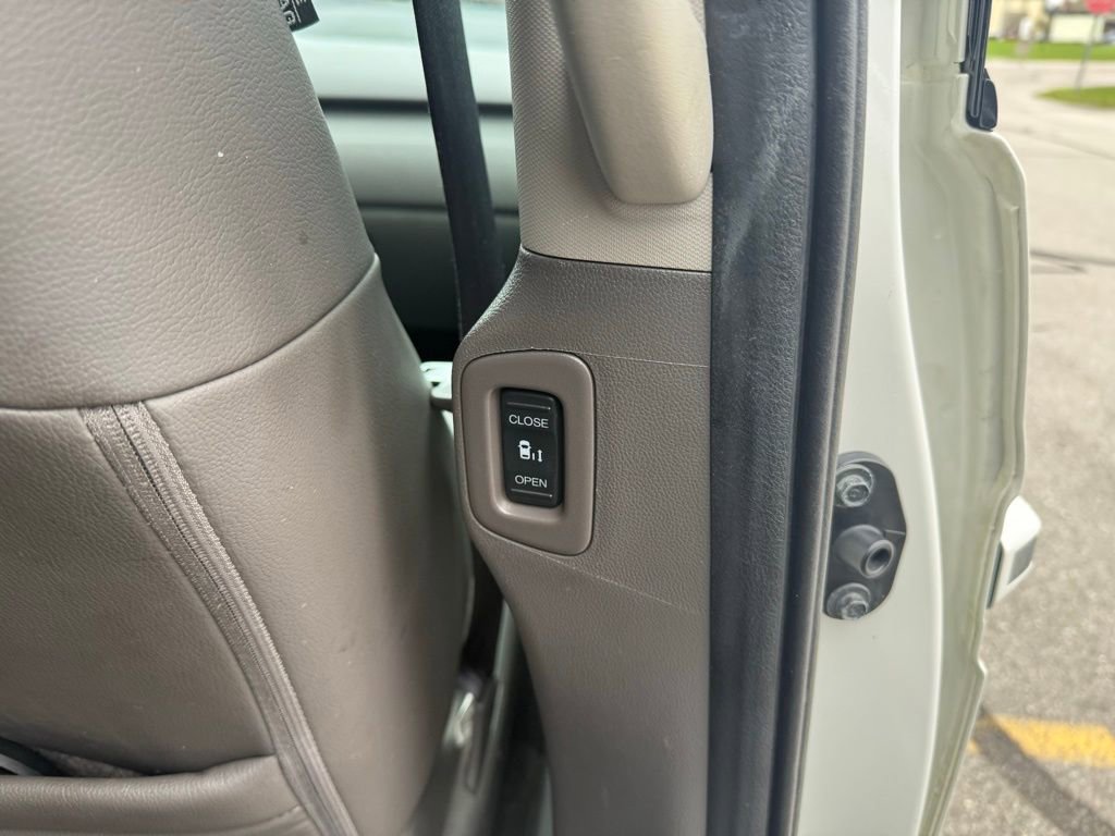 Used 2016 Honda Odyssey Touring image 29