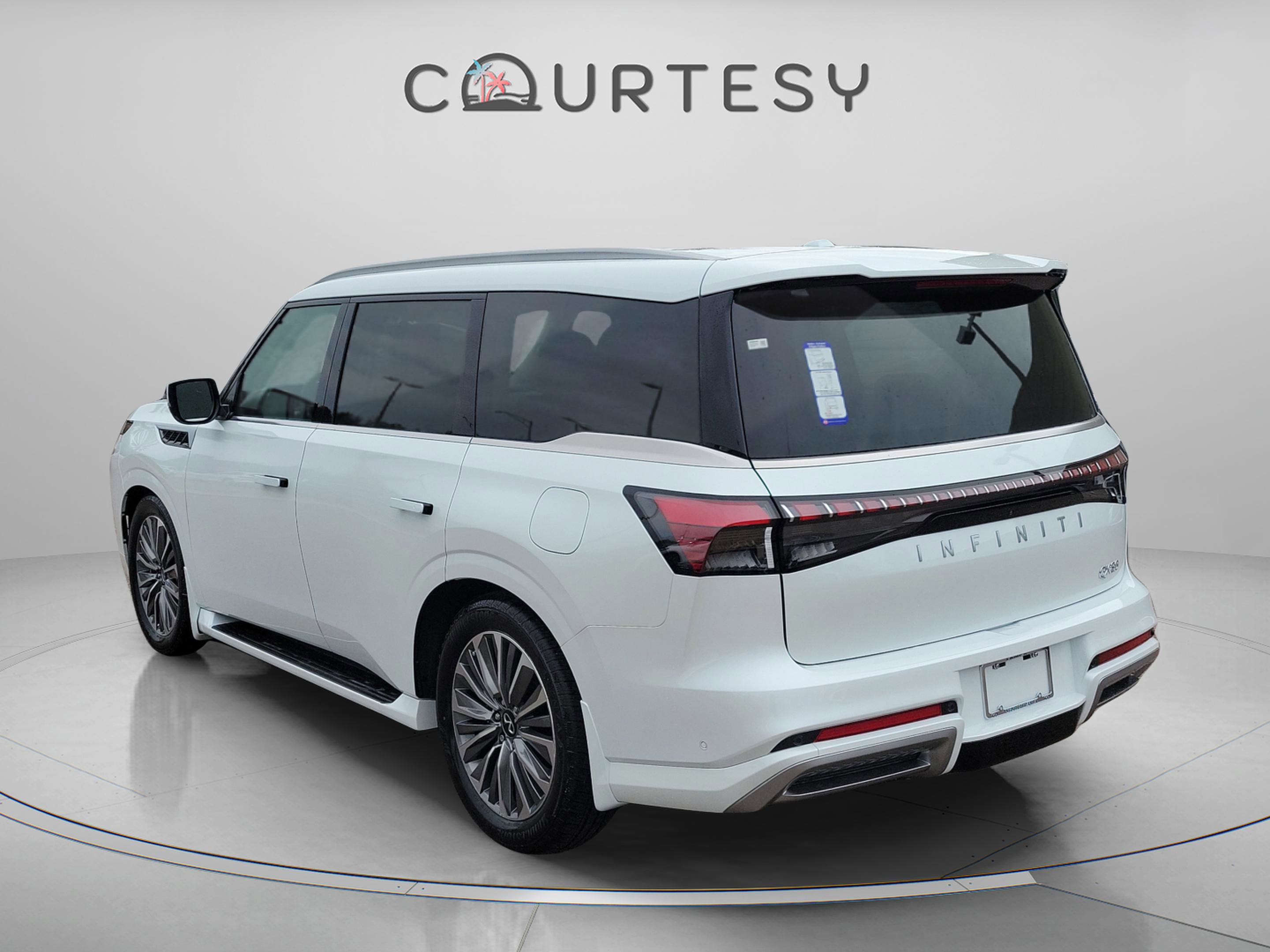 New 2026 INFINITI QX80 Luxe w/ Cargo Package image 3