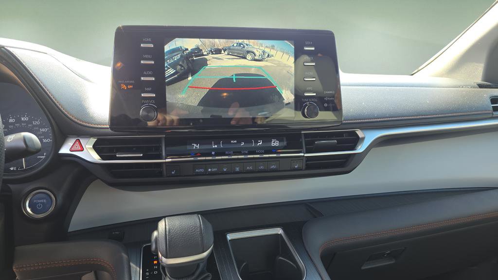 Used 2021 Toyota Sienna XSE image 31