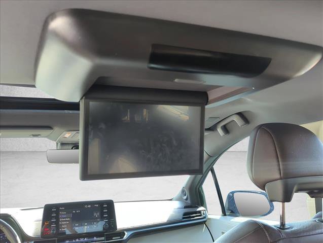 Used 2021 Toyota Sienna Platinum image 29