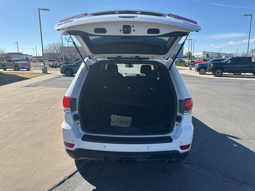 Used 2019 Jeep Grand Cherokee Laredo image 21