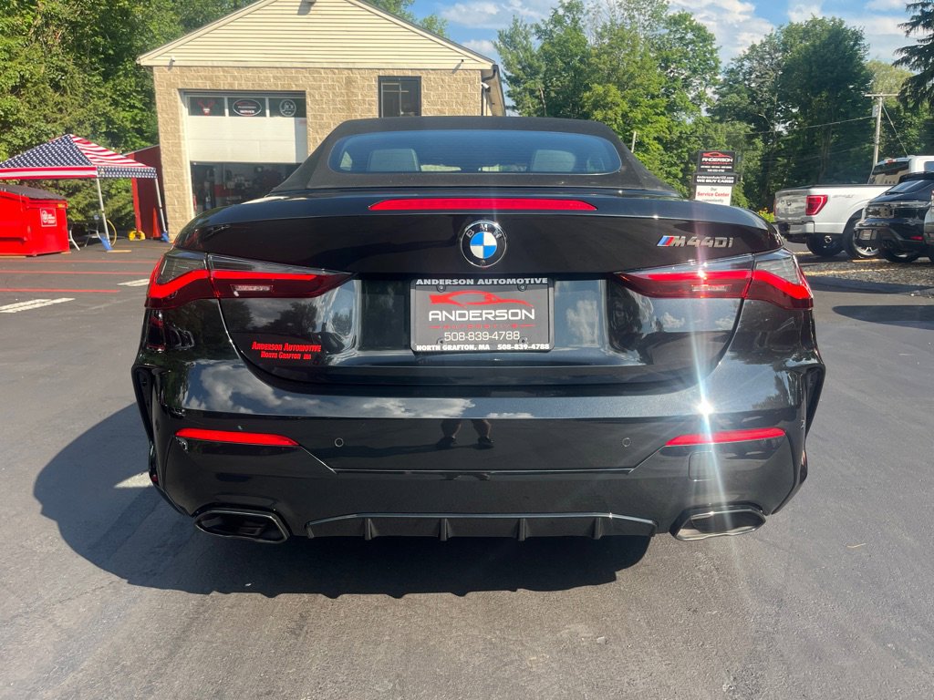 Used 2021 BMW M440i Convertible w/ Executive Package image 9
