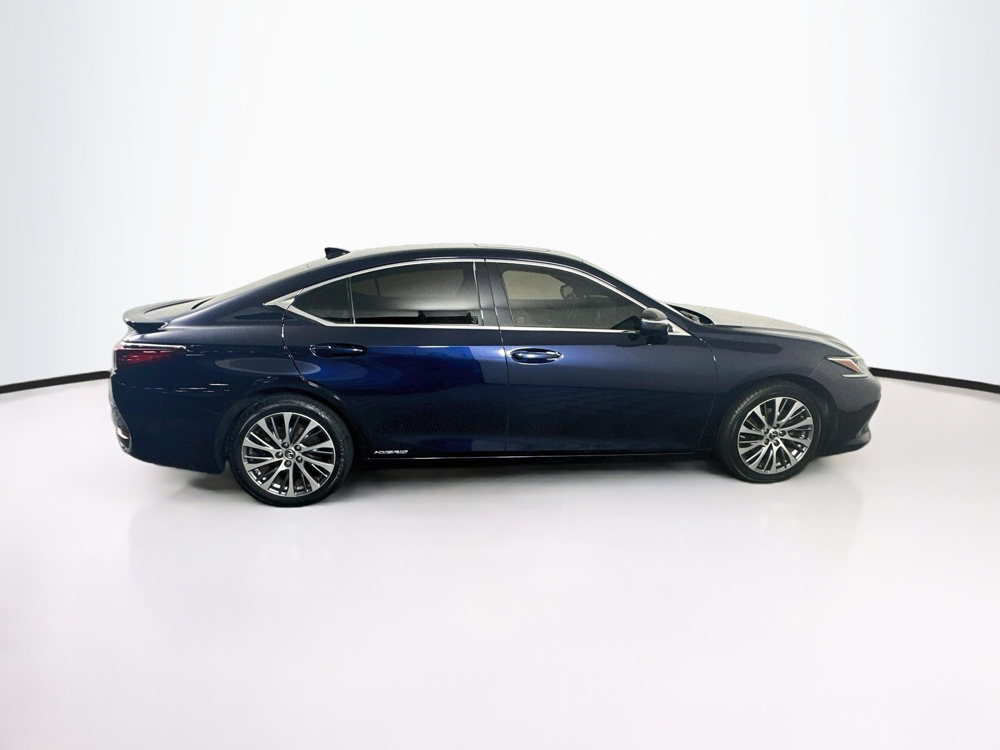 Used 2019 Lexus ES 300h w/ Premium Package FWD image 10