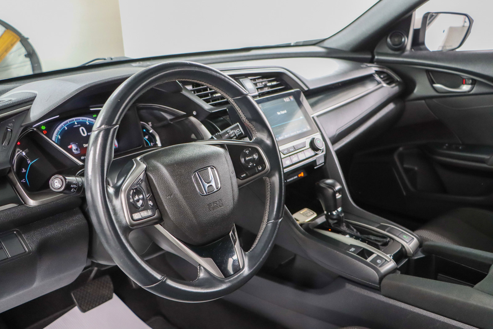 Used 2020 Honda Civic EX image 23