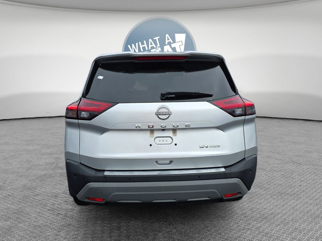 Used 2023 Nissan Rogue SV image 5