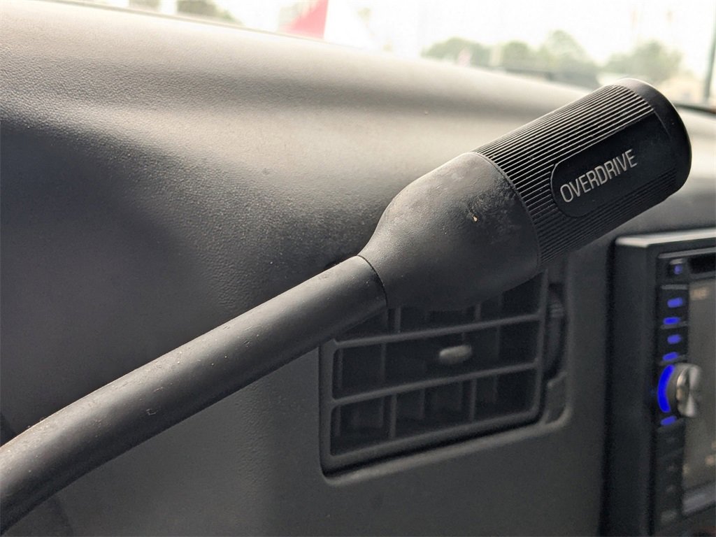 Used 2004 Ford F350 XL image 25