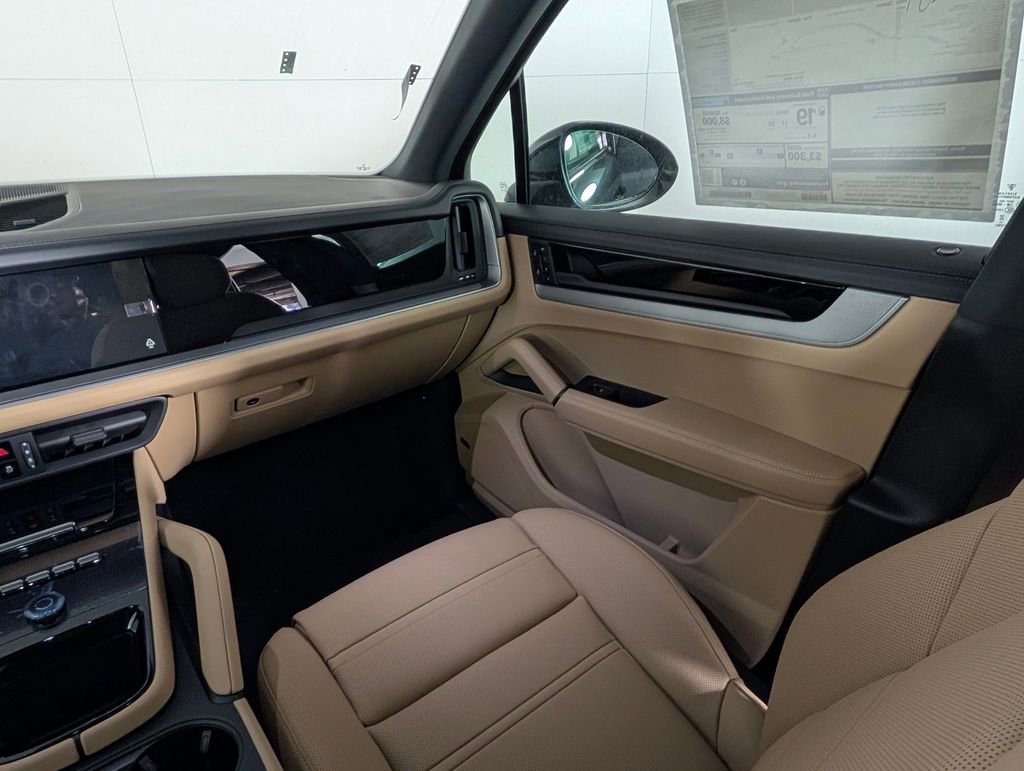 New 2026 Porsche Cayenne AWD/4WD image 23