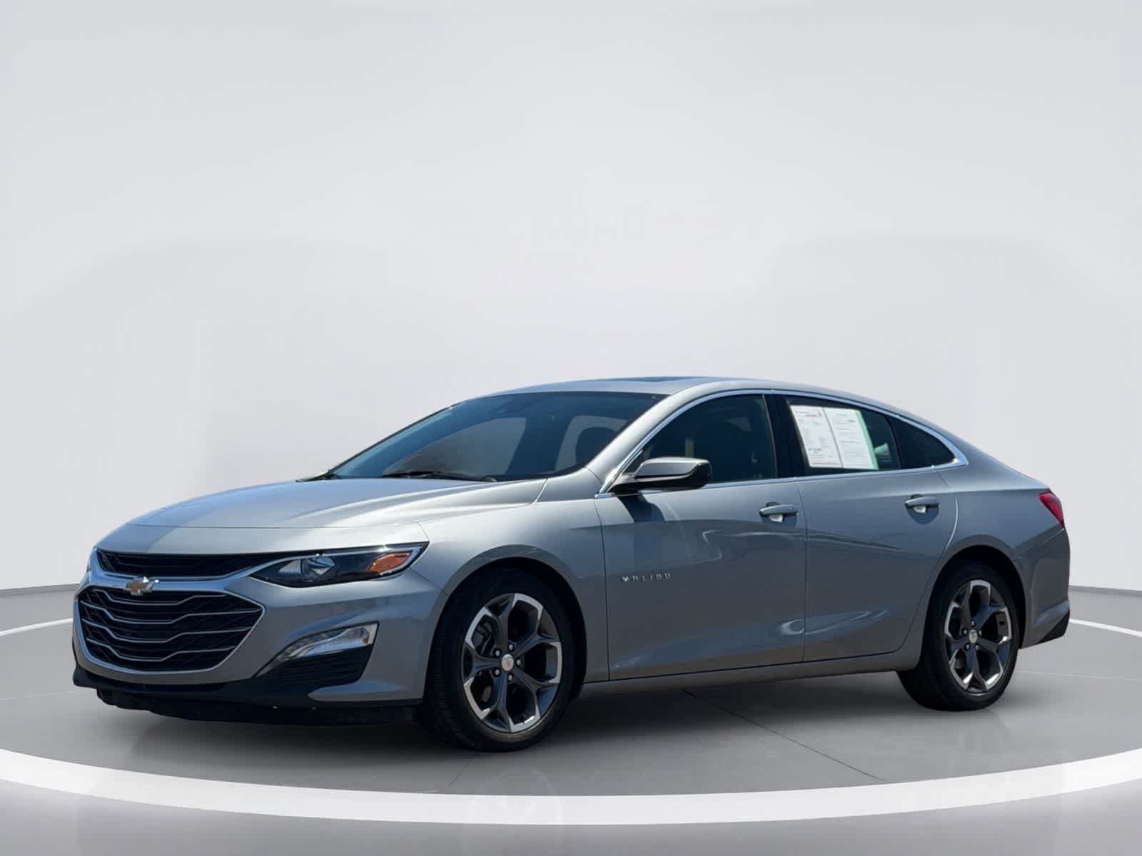 Used 2024 Chevrolet Malibu LT FWD image 2