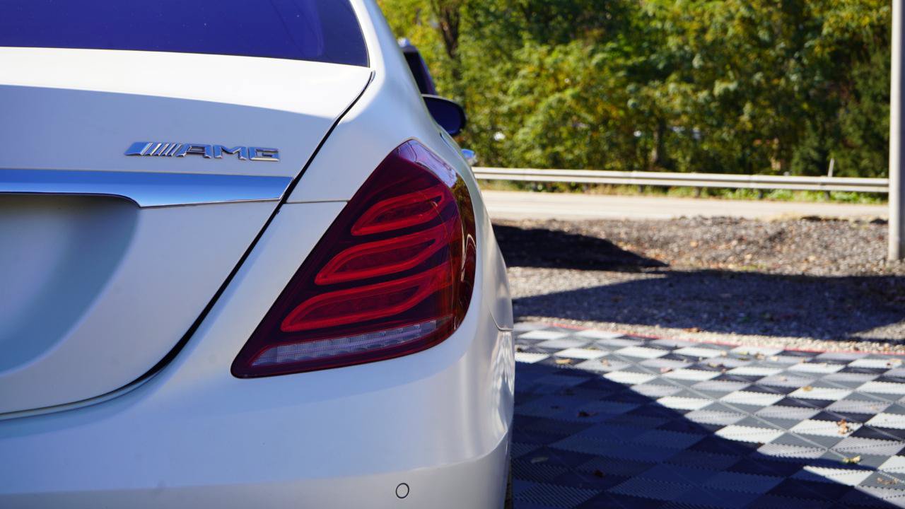 Used 2015 Mercedes-Benz S 63 AMG 4MATIC Sedan image 28