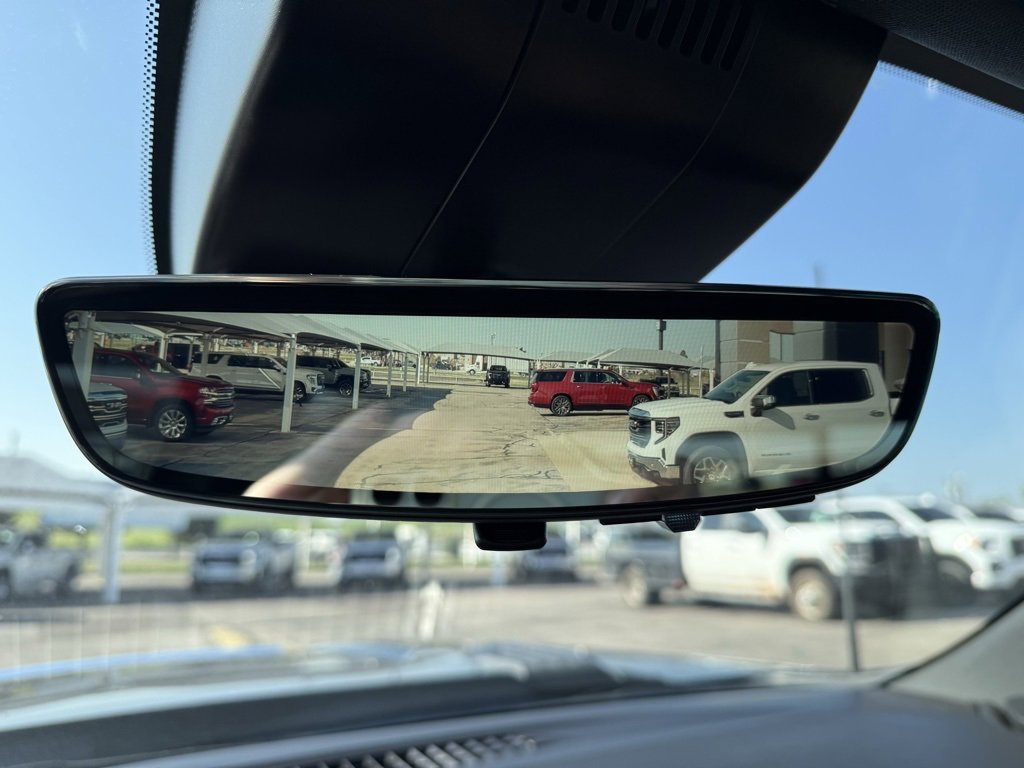 Used 2024 Chevrolet Silverado 3500 High Country w/ Technology Package image 16