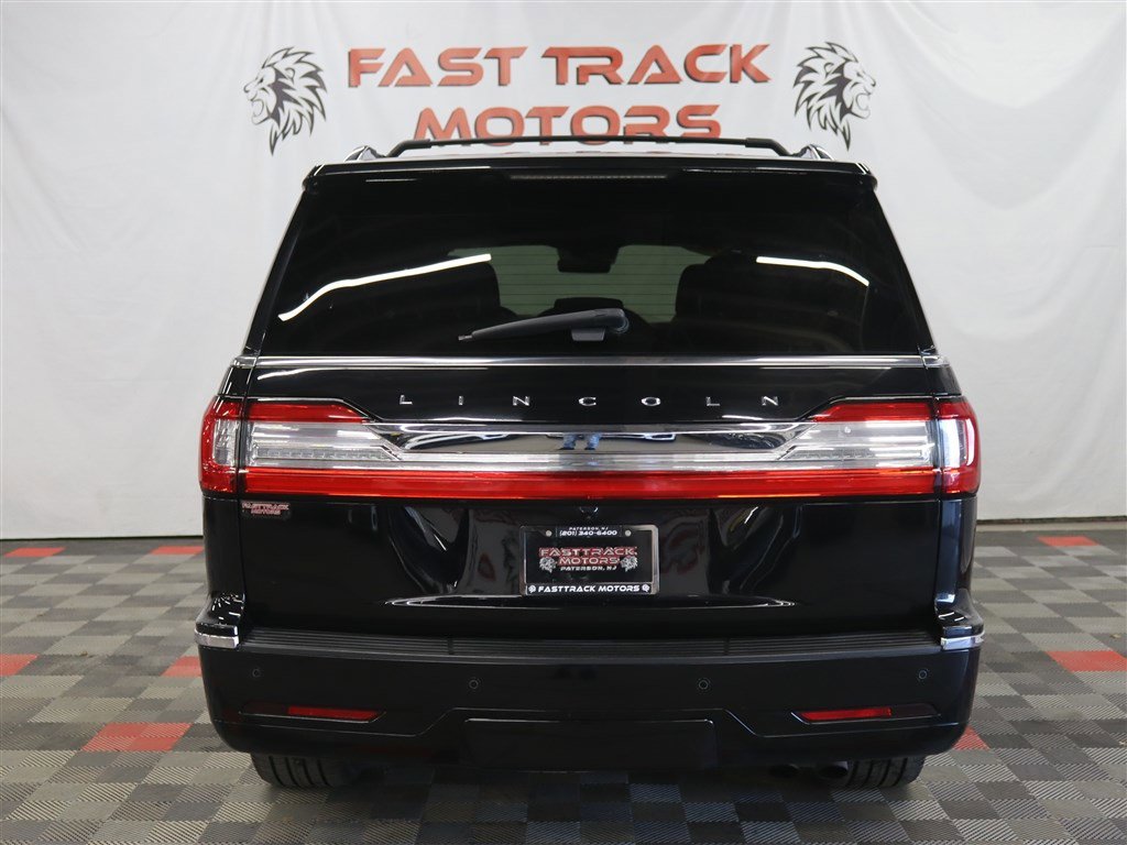 Used 2020 Lincoln Navigator Reserve w/ Luxury Package image 5