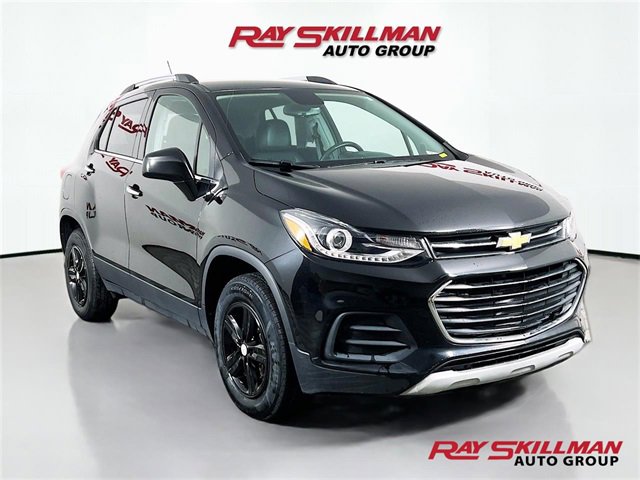 Used 2020 Chevrolet Trax LT w/ LT Convenience Package image 1