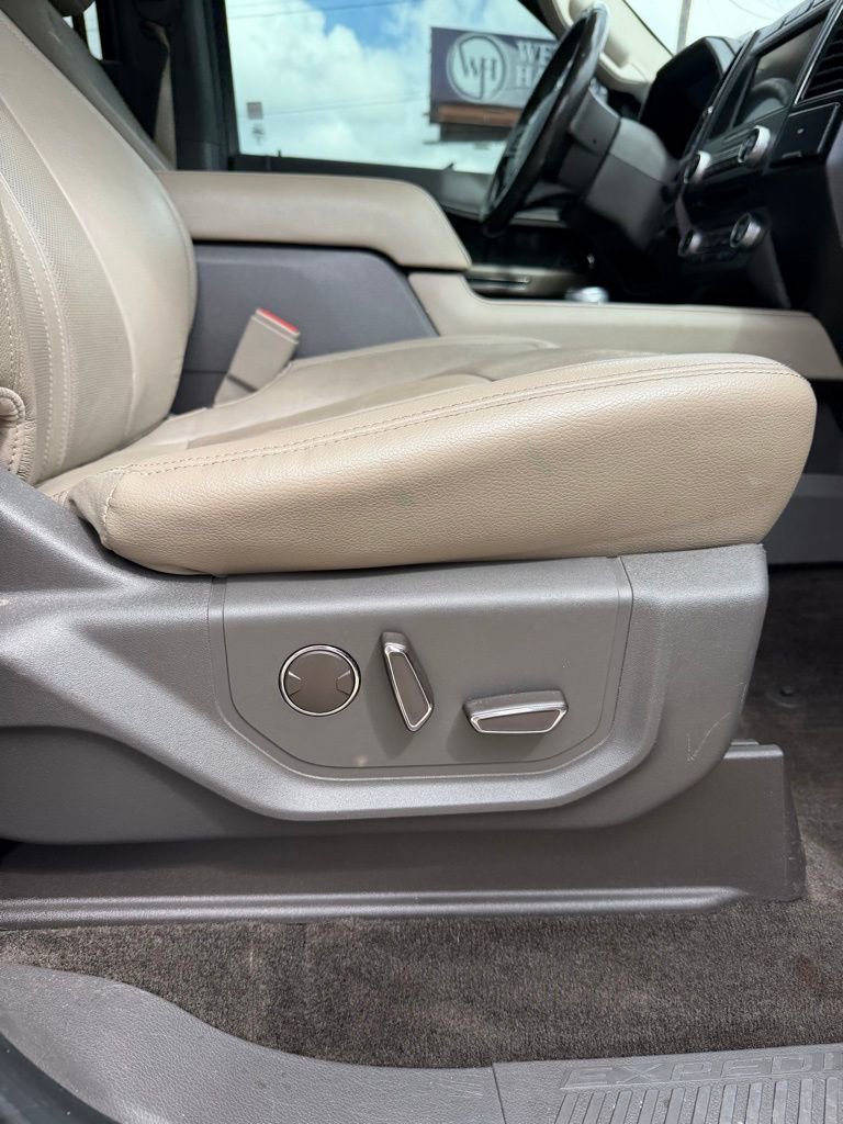 Used 2018 Ford Expedition Max Limited w/ Equipment Group 301A image 27