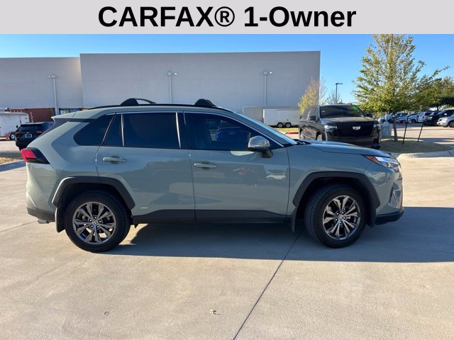 Used 2022 Toyota RAV4 XLE Premium AWD/4WD image 2