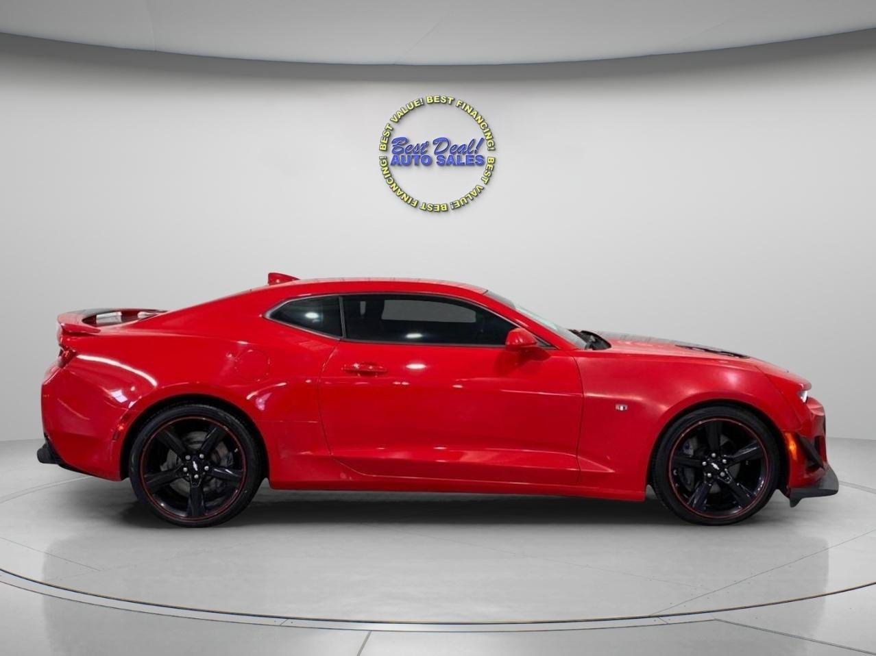 Used 2016 Chevrolet Camaro SS RWD image 6