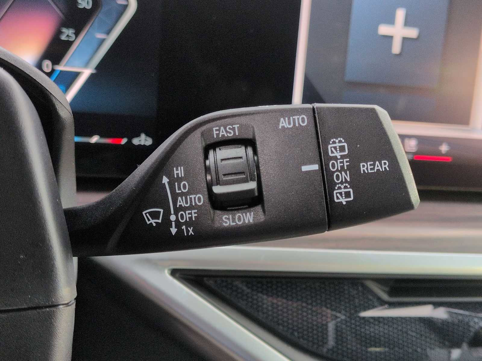 Certified 2024 BMW X5 xDrive40i w/ Premium Package image 28