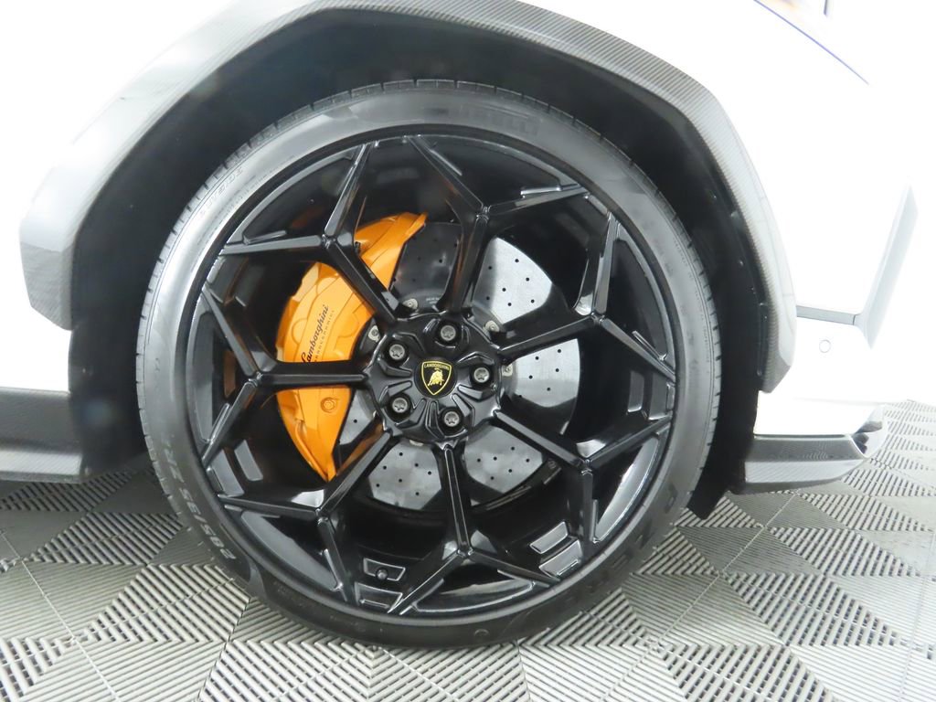 Used 2024 Lamborghini Urus Performante image 34
