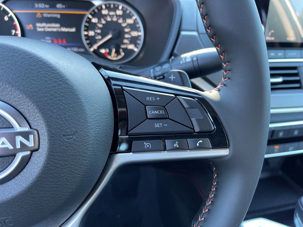 New 2025 Nissan Altima 2.5 SR image 15