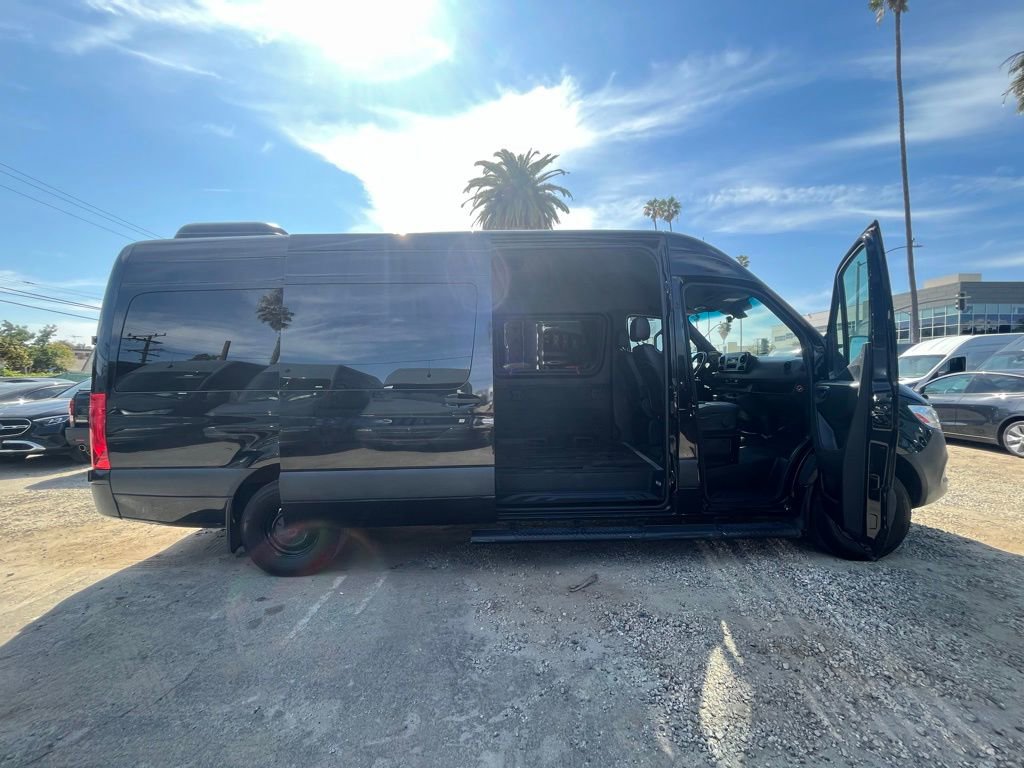 Used 2019 Mercedes-Benz Sprinter 2500 w/ Driver Convenience Package image 5