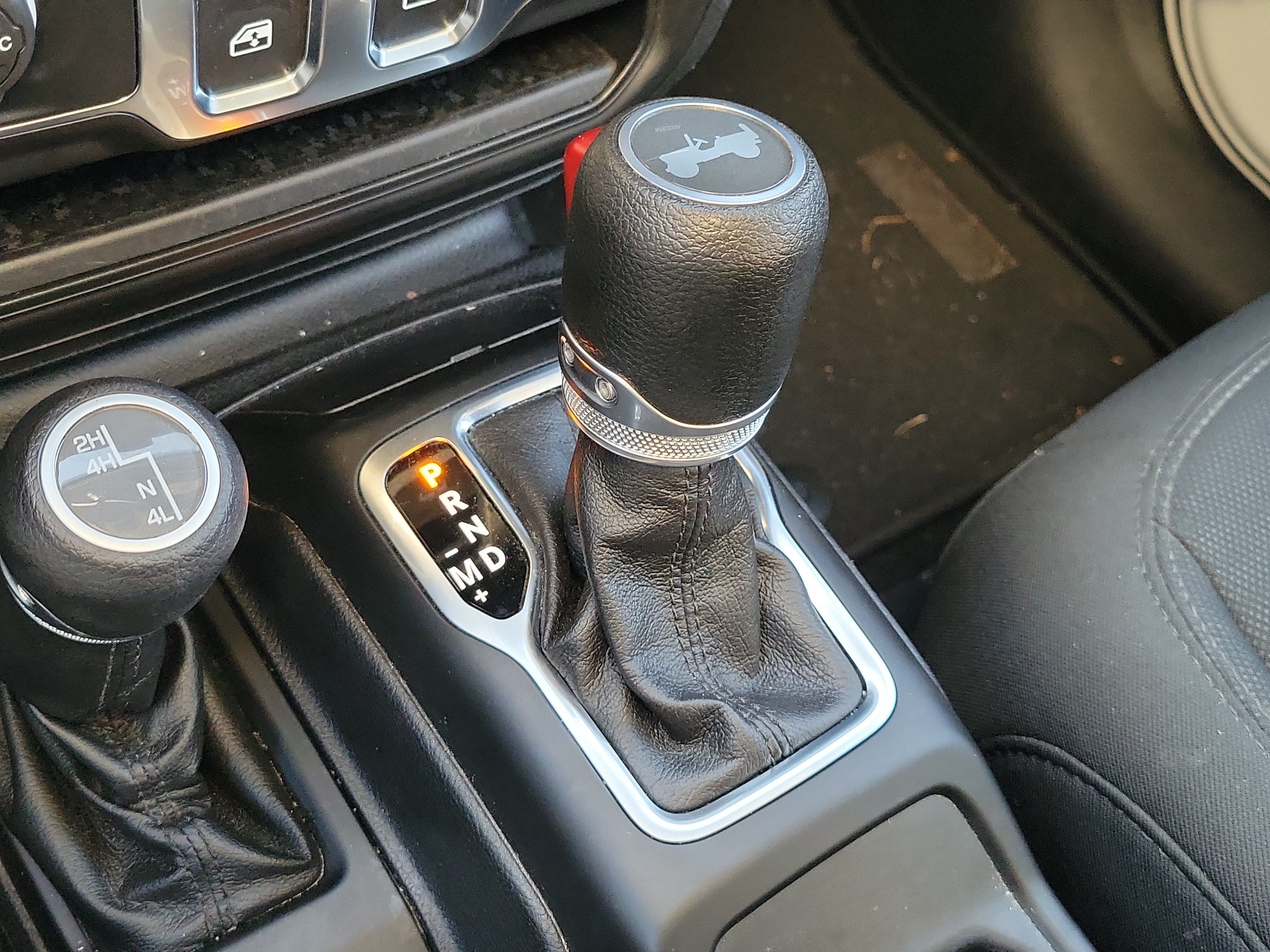 Used 2020 Jeep Wrangler Sport AWD/4WD image 29