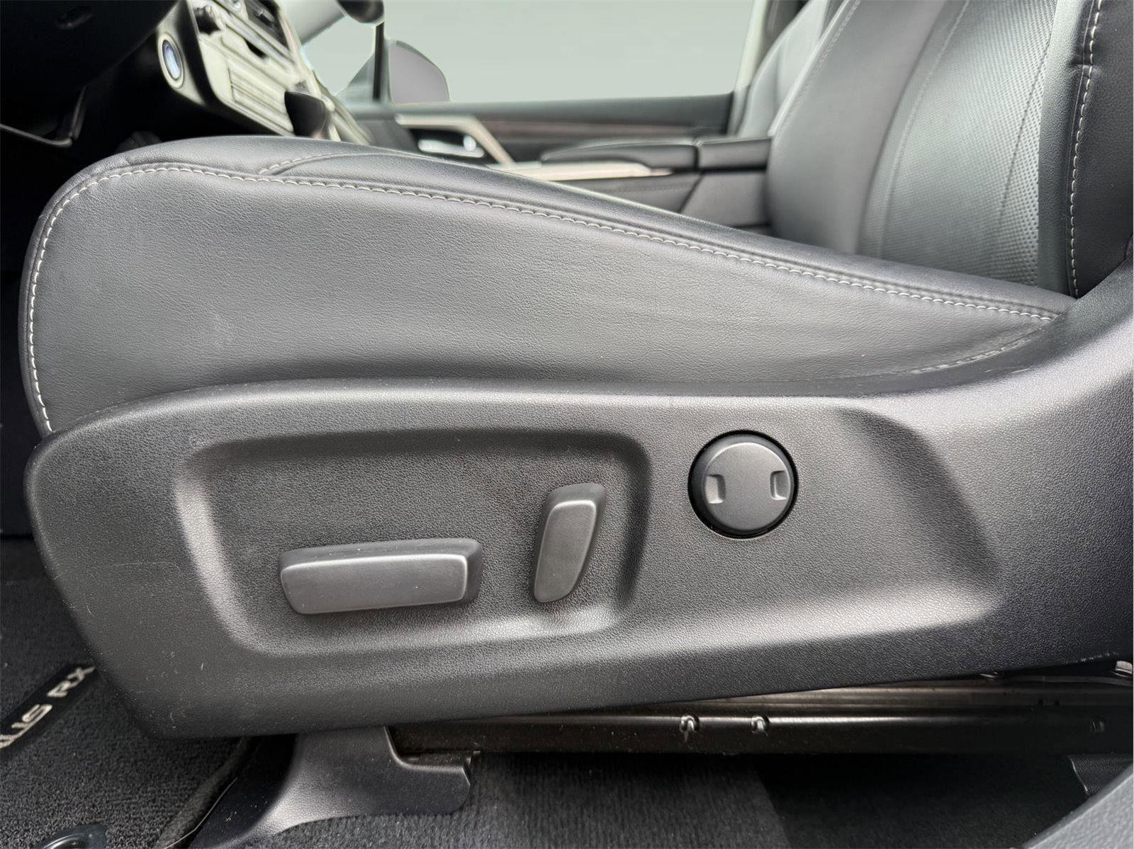 Used 2020 Lexus RX 450h AWD w/ Premium Package image 10