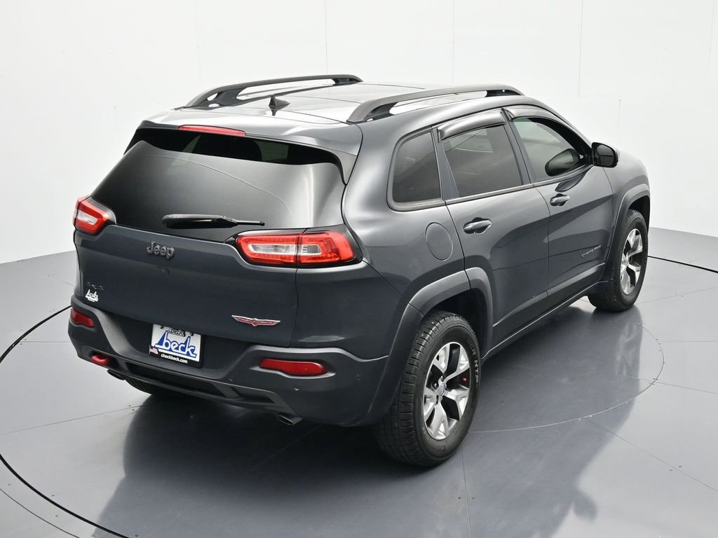 Used 2016 Jeep Cherokee Trailhawk w/ Comfort/Convenience Group AWD/4WD image 33