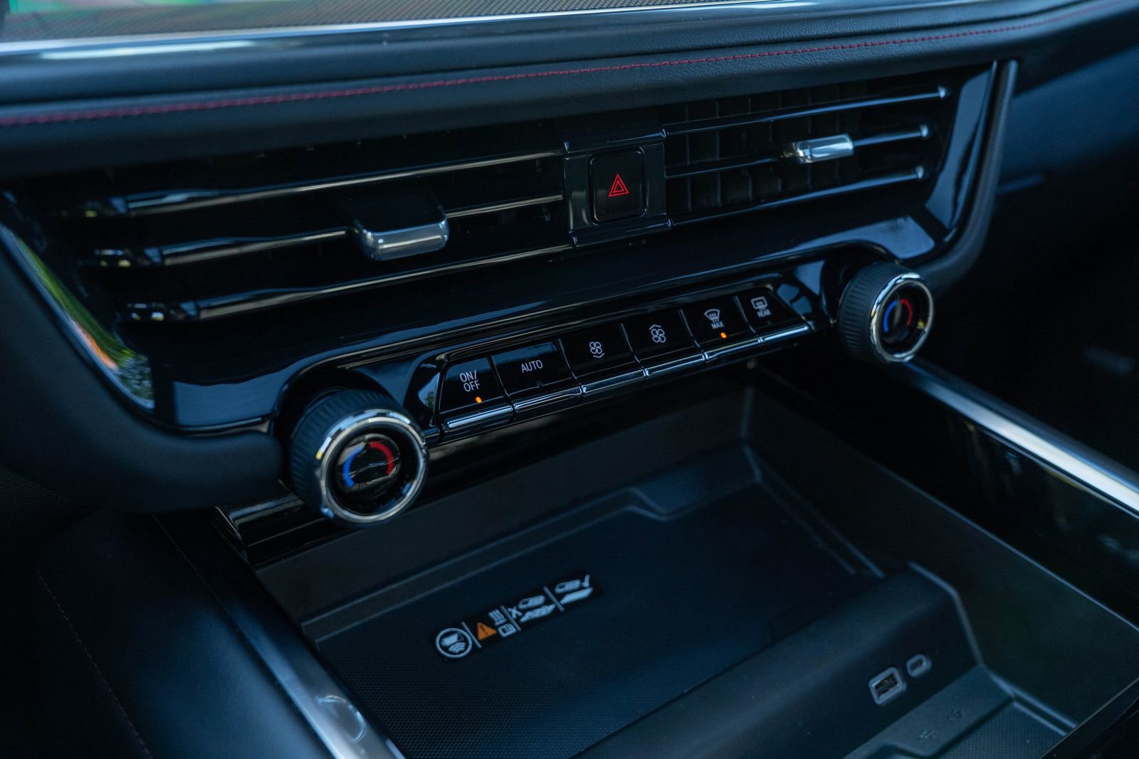 Used 2025 Chevrolet Tahoe RST w/ Comfort Package image 27