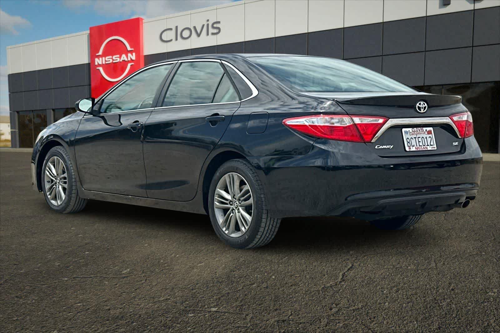 Used 2016 Toyota Camry SE FWD image 7