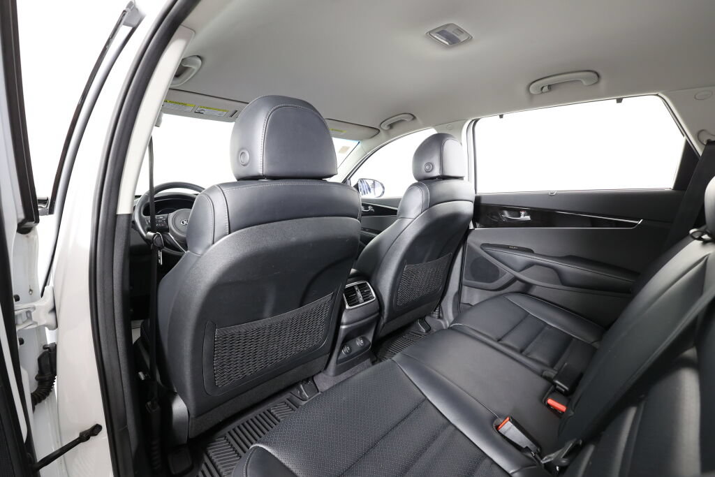 Used 2018 Kia Sorento EX AWD/4WD image 14