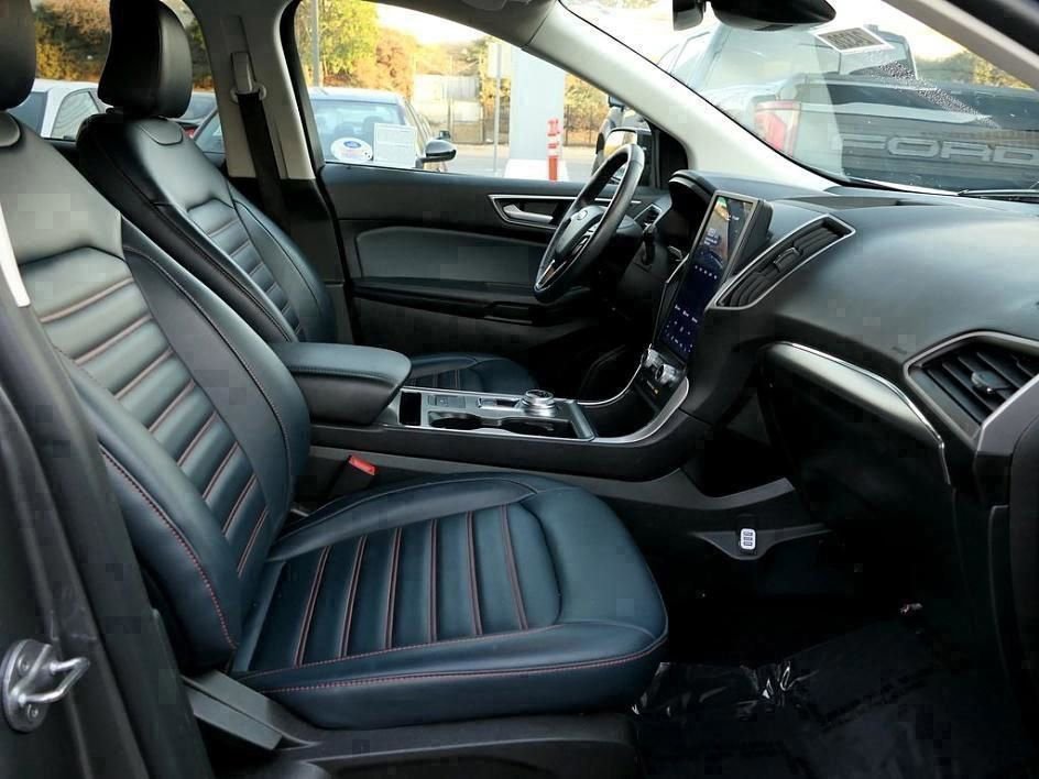 Used 2023 Ford Edge SEL w/ Sport Appearance Package image 29