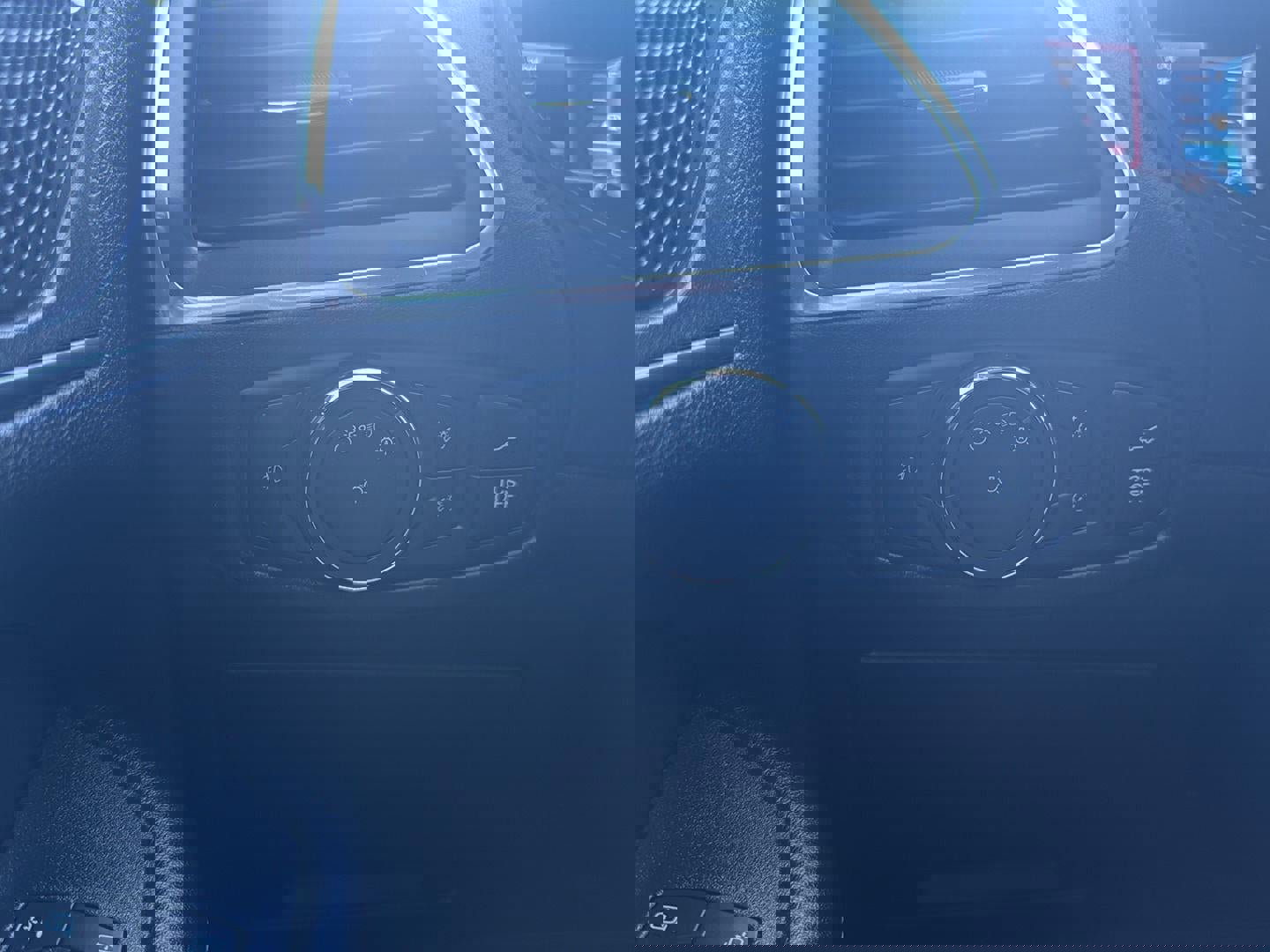 Used 2022 Ford Edge Titanium image 16