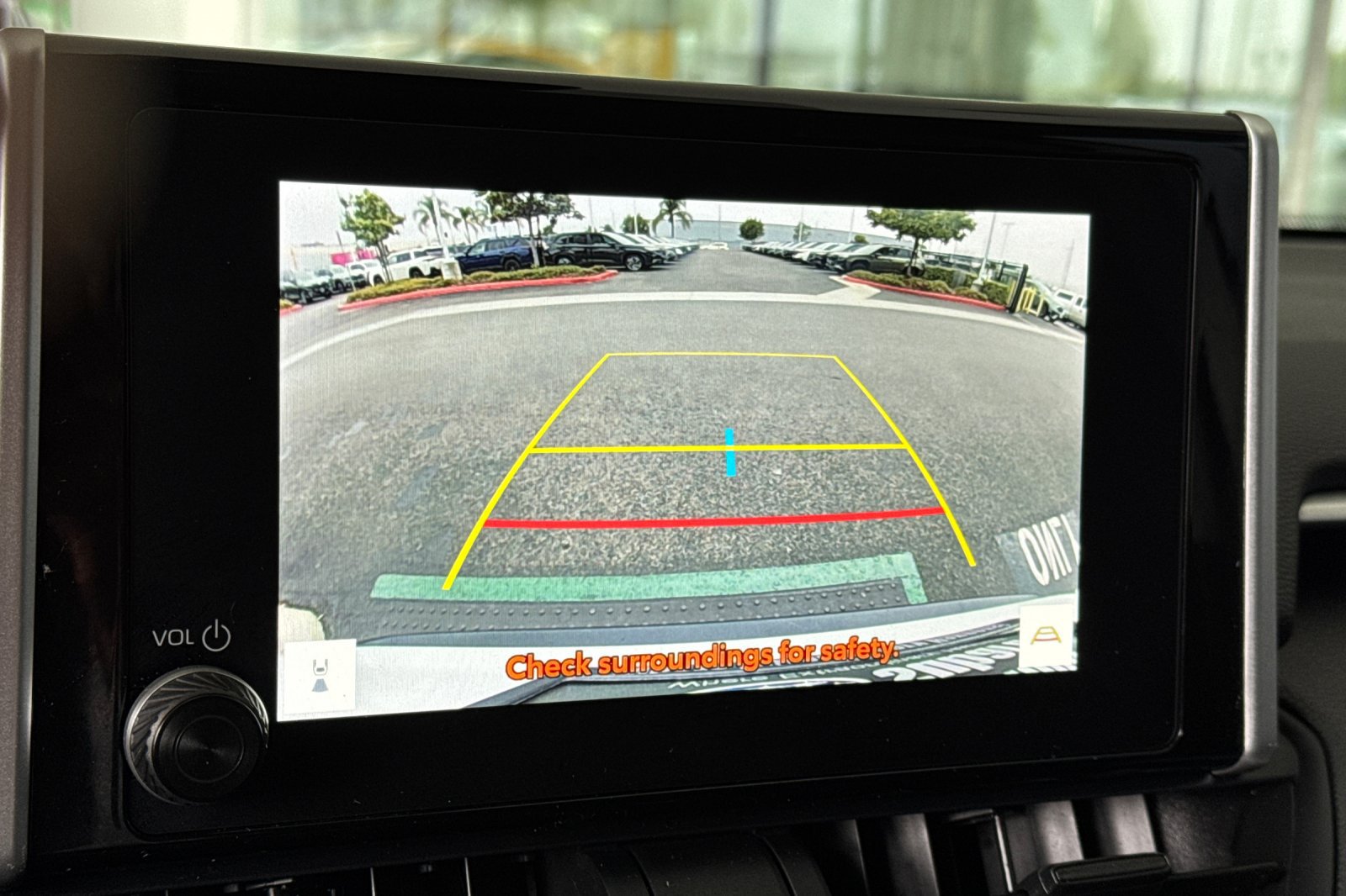Used 2025 Toyota RAV4 XLE FWD image 19