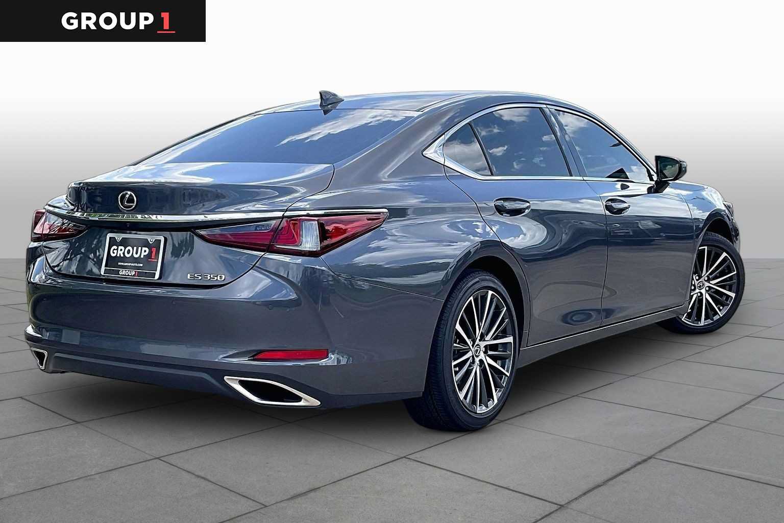 Used 2025 Lexus ES 350 w/ Premium Package FWD image 11