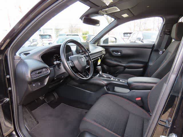 Certified 2025 Honda HR-V Sport image 2