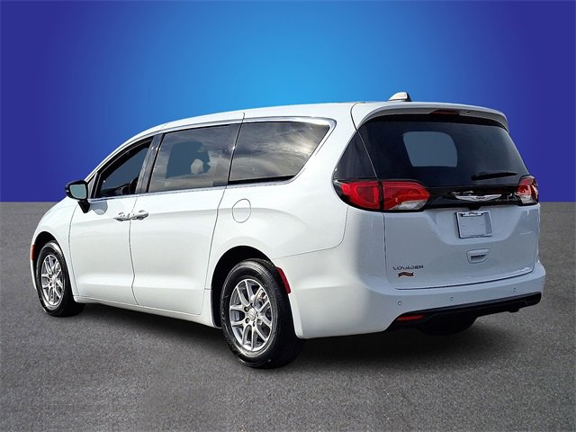 New 2026 Chrysler Voyager LX image 4
