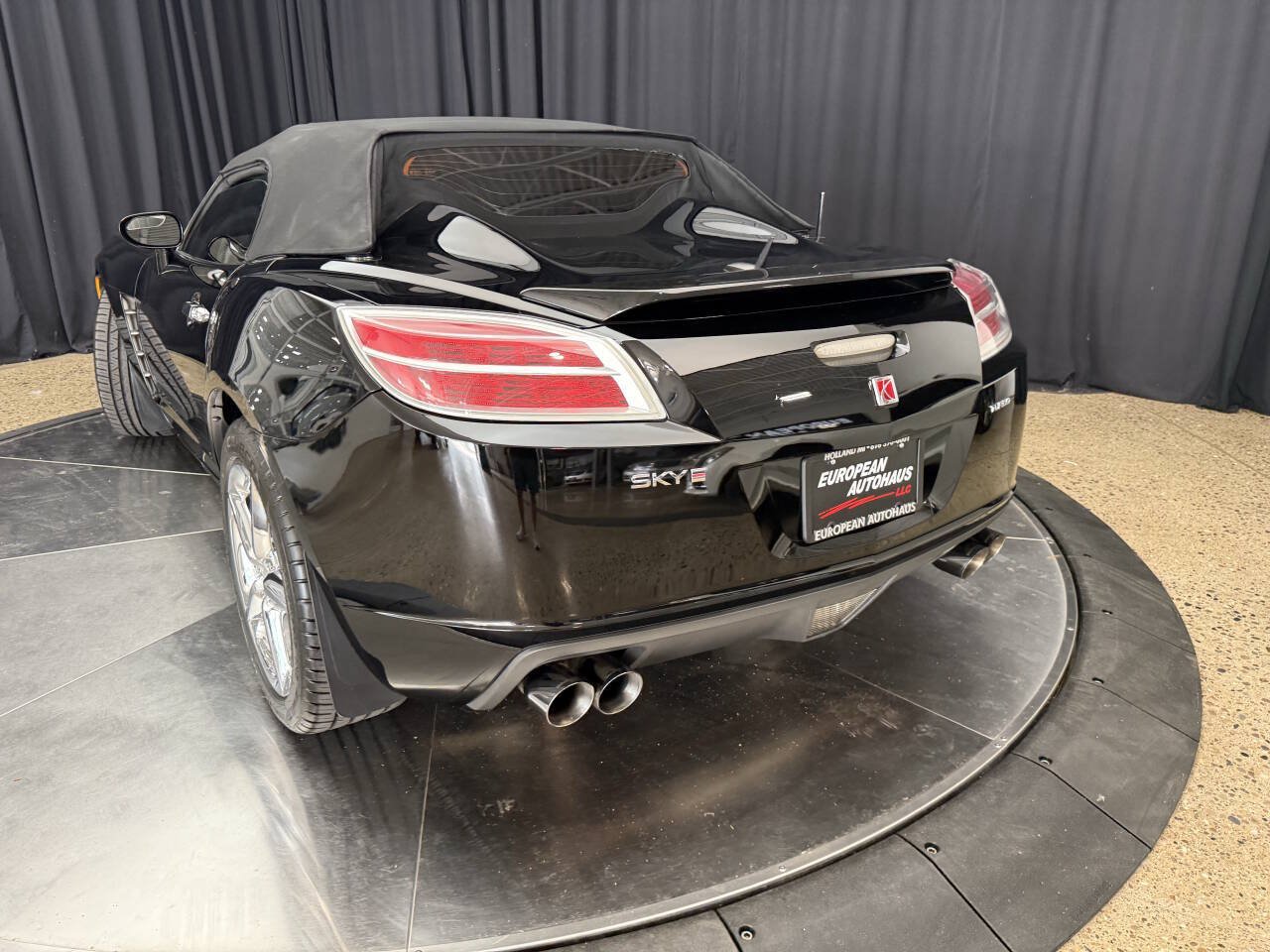 Used 2008 Saturn Sky Red Line RWD image 6