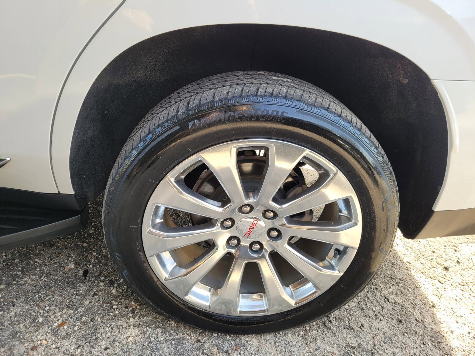 Used 2021 GMC Yukon SLT w/ SLT Luxury Plus Package image 12