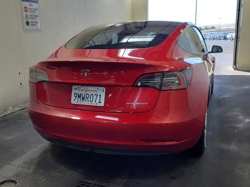 Used 2021 Tesla Model 3 Long Range AWD/4WD image 3
