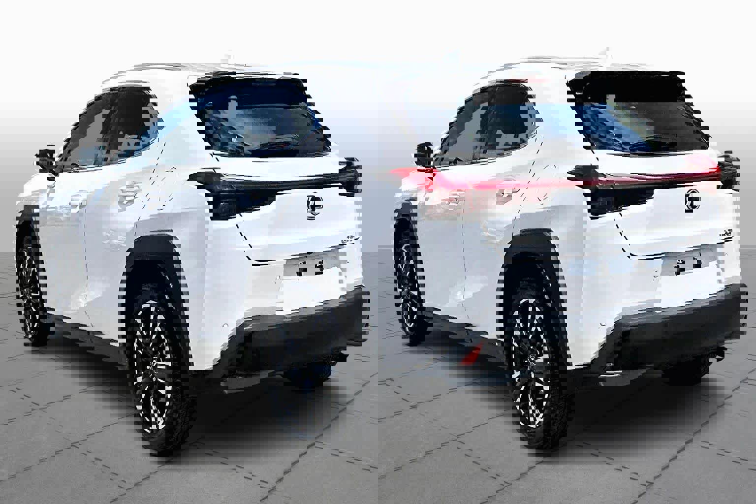 Used 2021 Lexus UX 200 w/ Accessory Package (Z1) image 12