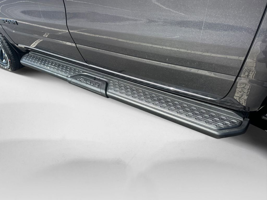 New 2026 RAM 1500 4x4 Crew Cab image 18