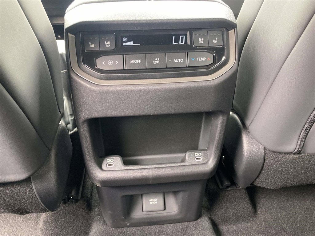 New 2026 Lexus TX 500h AWD image 11