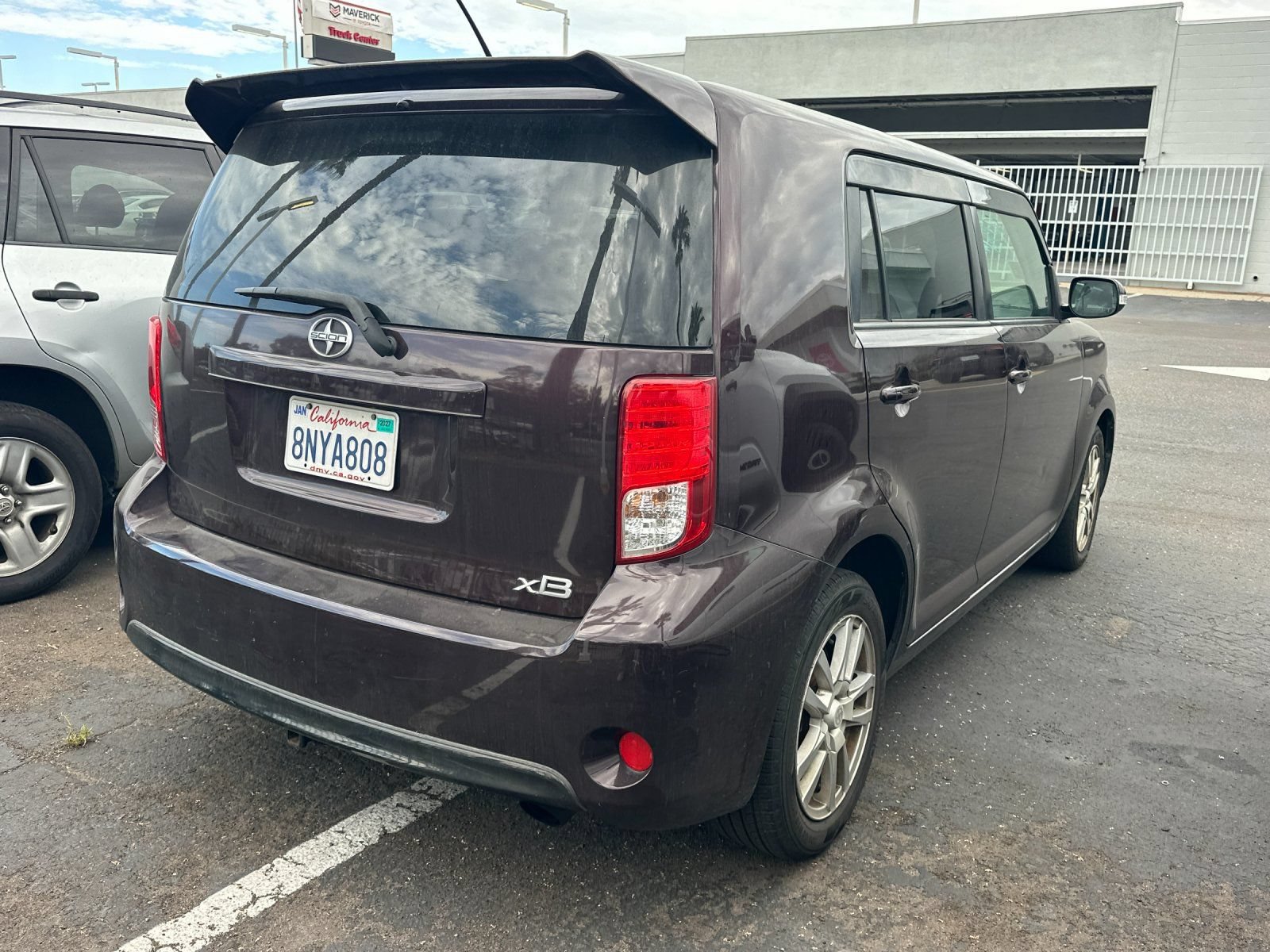 Used 2014 Scion xB FWD image 3