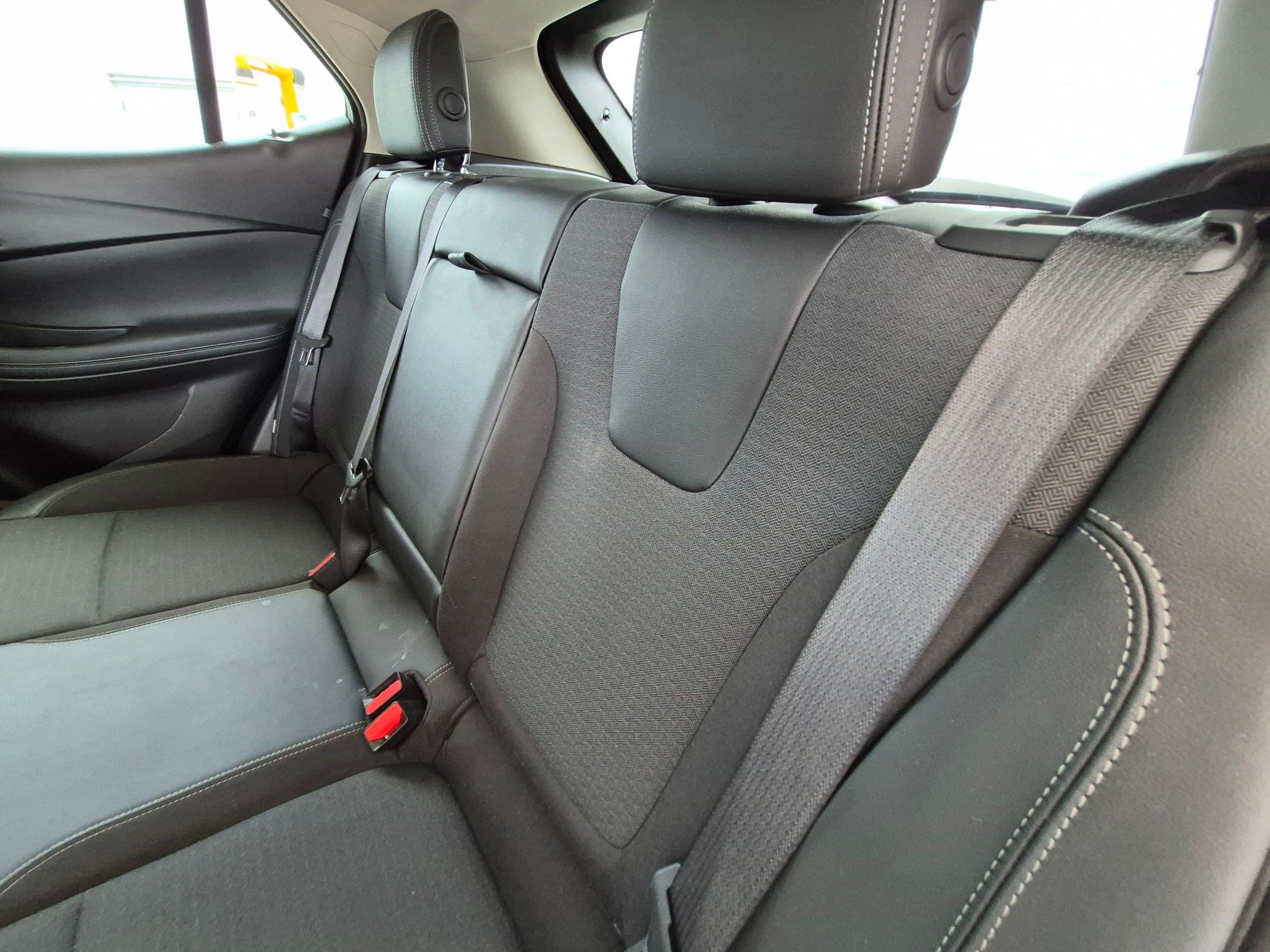 Used 2020 Buick Encore GX Select w/ Experience Buick Package FWD image 28